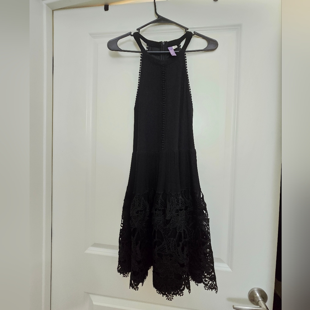Alya Elegant Black Halter Dress with Lace Detail